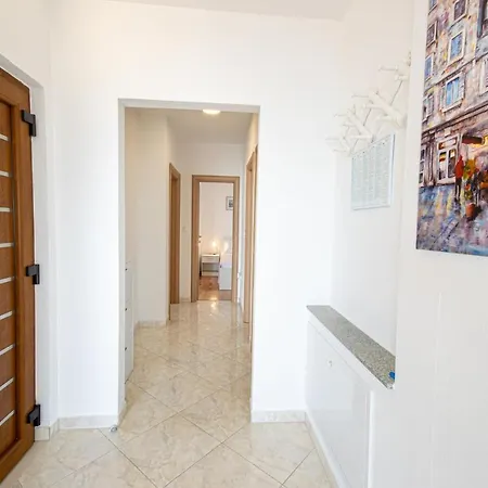 Villa Laura Makarska Exterior photo