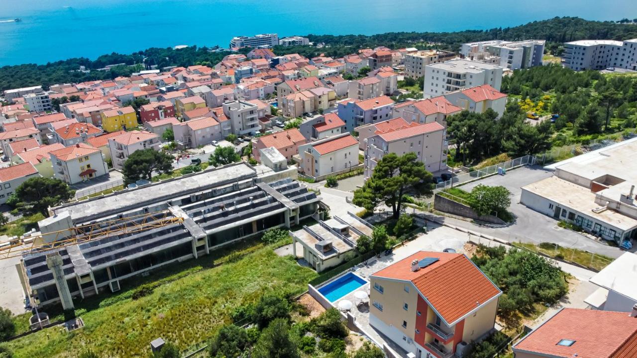 Laura * Makarska