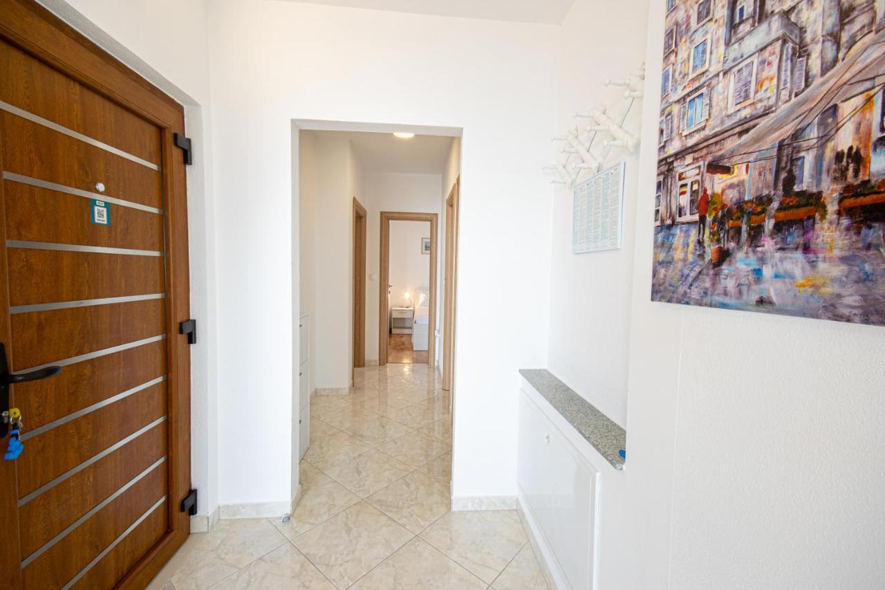 Apartment Laura